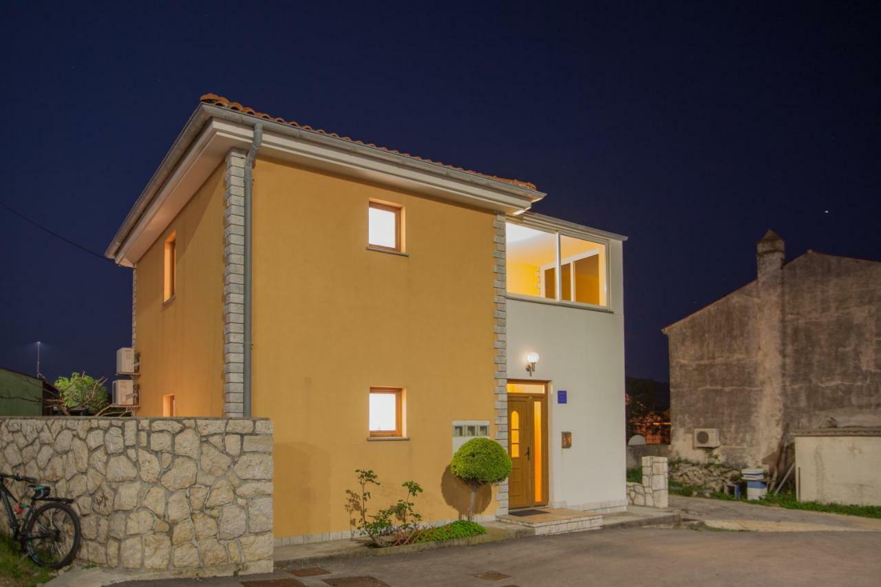 Madlen * Cres