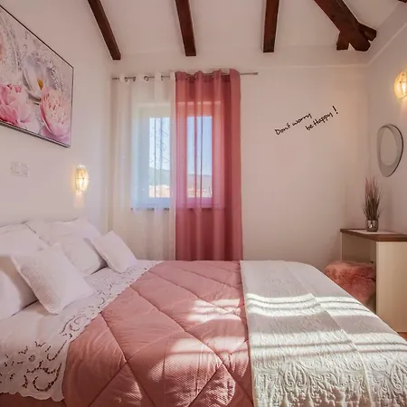 Apartman Madlen Cres Extérieur photo