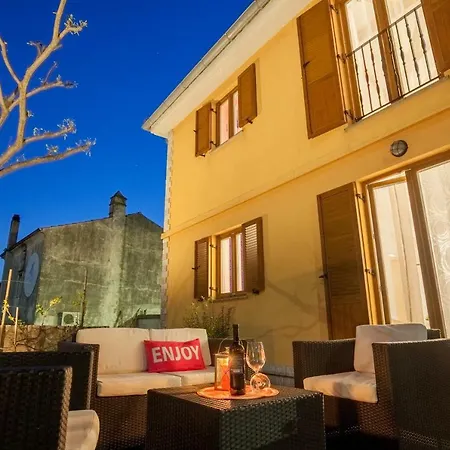 Apartman Madlen Cres Extérieur photo