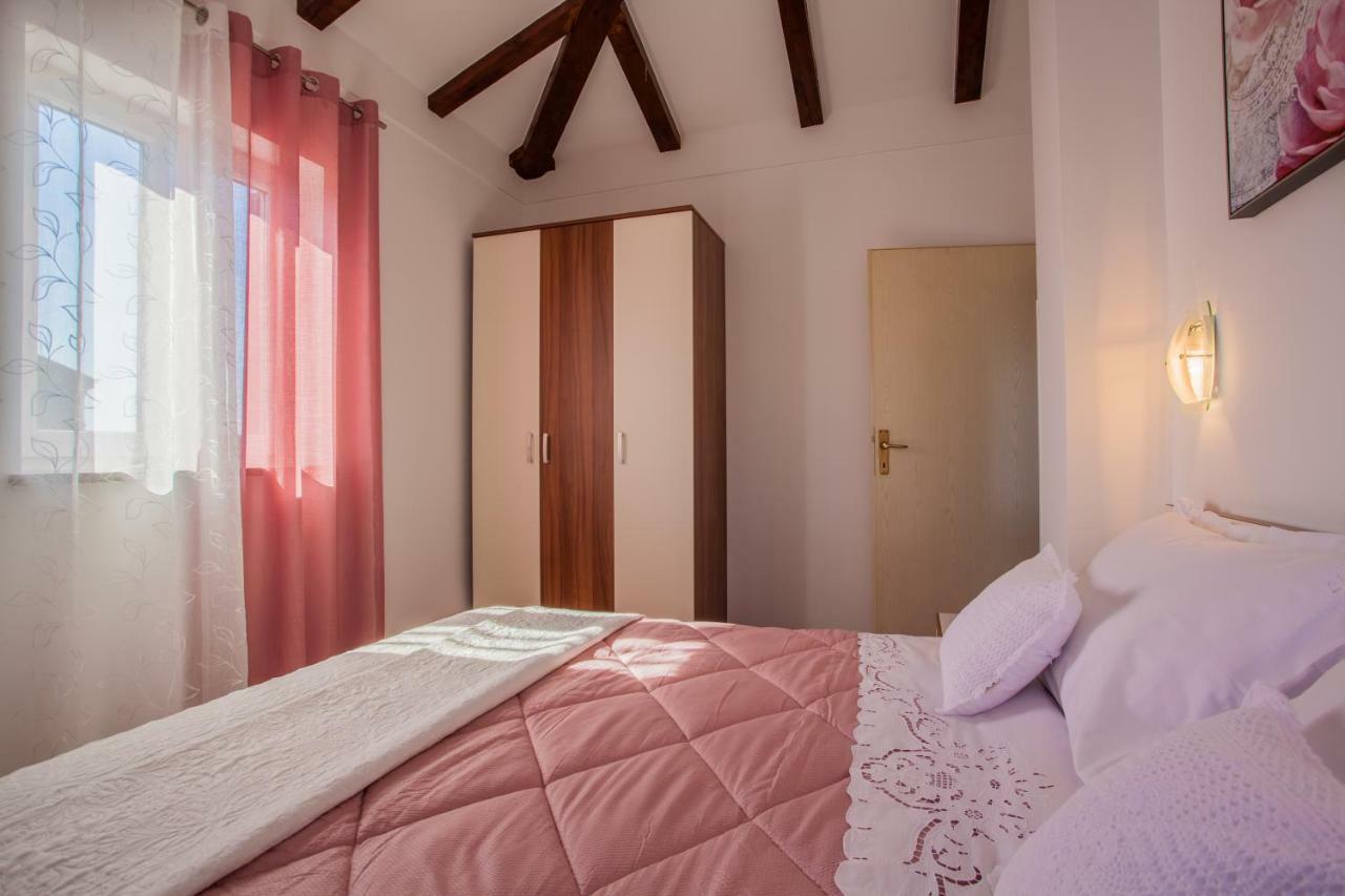 Apartment Madlen *