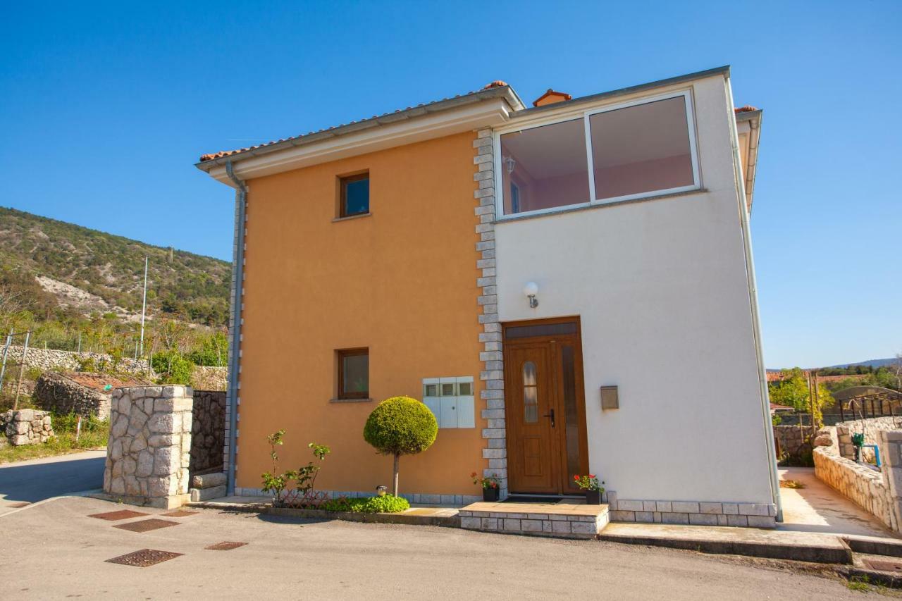 Madlen Apartment Cres